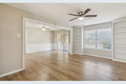 805 La Salle Drive, Sherman, TX 75090 - Photo 2