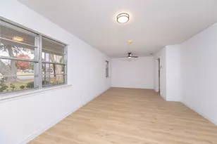 2600 Taylor St, Commerce, TX 75428 - Photo 4