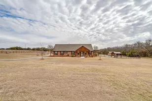 3303 Farm Land Ct, Granbury, TX 76048 - Photo 1