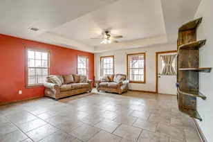 3303 Farm Land Ct, Granbury, TX 76048 - Photo 4