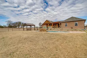 3303 Farm Land Ct, Granbury, TX 76048 - Photo 34
