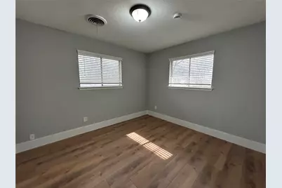 5556 Macarthur Drive, Fort Worth, TX 76112 - Photo 20