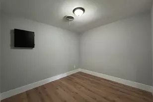 5556 Mac Arthur Dr, Fort Worth, TX 76112 - Photo 16