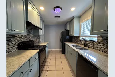 5556 Macarthur Drive, Fort Worth, TX 76112 - Photo 12