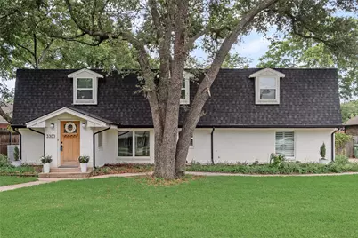 3303 Cottonwood Drive, Flower Mound, TX 75028 - Photo 2