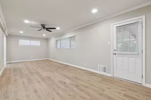 1407 Robin Dr, Sherman, TX 75092 - Photo 4