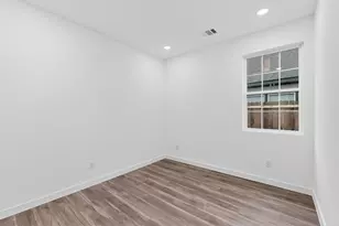 4606 Metropolitan Ave, Dallas, TX 75210 - Photo 14