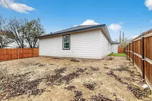 4606 Metropolitan Ave, Dallas, TX 75210 - Photo 20