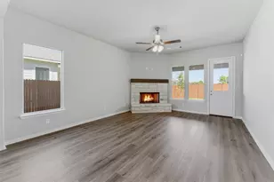 1229 Sabine River Ln, Springtown, TX 76082 - Photo 8