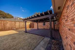 8415 Hunnicut Rd, Dallas, TX 75228 - Photo 8