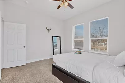2015 Volga Avenue, Dallas, TX 75216 - Photo 28