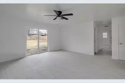 1108 Davis Street, Cleburne, TX 76033 - Photo 12