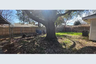 10546 Mapleridge Drive, Dallas, TX 75238 - Photo 12