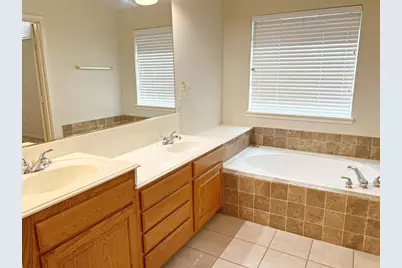 529 Continental Drive, Lewisville, TX 75067 - Photo 14