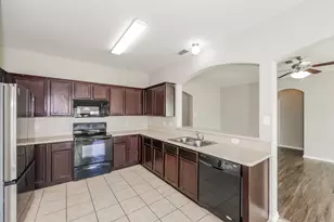 6728 Ohana Pl, Dallas, TX 75237 - Photo 8