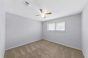 2827 Cross Timbers Dr, Irving, TX 75060 - Photo 22