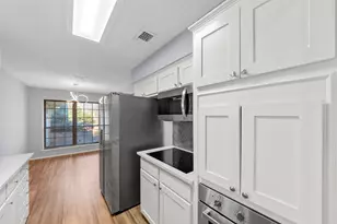 2827 Cross Timbers Dr, Irving, TX 75060 - Photo 6