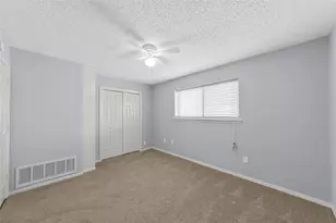 2827 Cross Timbers Dr, Irving, TX 75060 - Photo 24