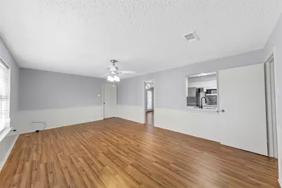 2827 Cross Timbers Drive, Irving, TX 75060 - Photo 8