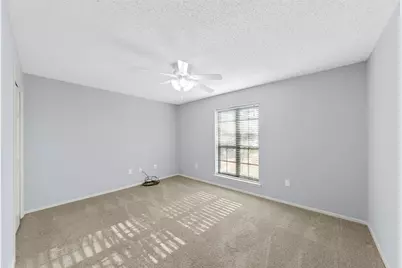 2827 Cross Timbers Drive, Irving, TX 75060 - Photo 20