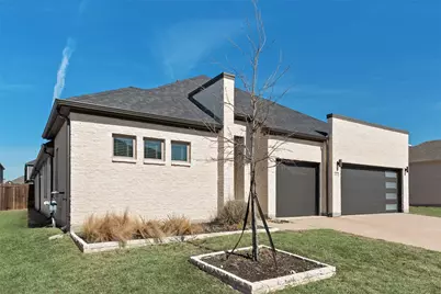 253 Coyote Creek Drive, Lavon, TX 75166 - Photo 2