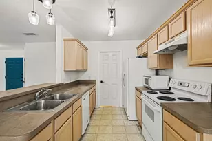 331 Meador Ln, Burleson, TX 76028 - Photo 12