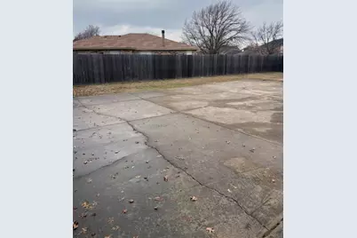 7502 Pear Tree Lane, Fort Worth, TX 76133 - Photo 8