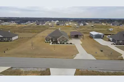 161 Chester Road, Springtown, TX 76082 - Photo 32