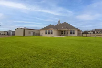 161 Chester Road, Springtown, TX 76082 - Photo 30