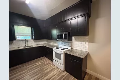 111 S Wood Street, Ferris, TX 75125 - Photo 8