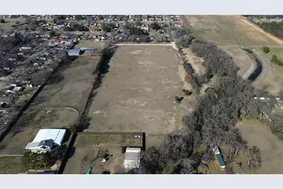 299 S Pleasant Woods Drive, Dallas, TX 75217 - Photo 8