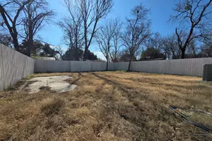 924 E Titus St, Mexia, TX 76667 - Photo 26