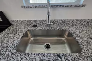 924 E Titus St, Mexia, TX 76667 - Photo 6