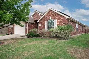 409 Dempster Ct, Oak Point, TX 75068 - Photo 2