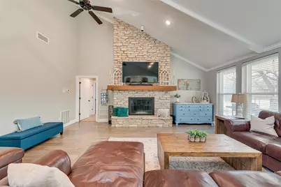 126 Forest Brook Street, Oak Leaf, TX 75154 - Photo 10