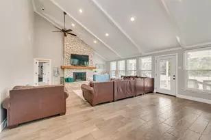 126 Forest Brook St, Oak Leaf, TX 75154 - Photo 8