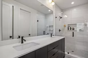 1147 N Madison Ave, Dallas, TX 75208 - Photo 18