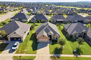 2038 Clive Dr, Granbury, TX 76048 - Photo 28
