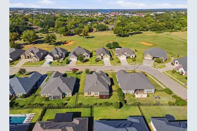 2038 Clive Drive, Granbury, TX 76048 - Photo 34