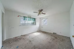 3816 Springbranch Dr, Benbrook, TX 76116 - Photo 14