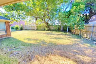 132 Hedgerow Ln, Lewisville, TX 75057 - Photo 14