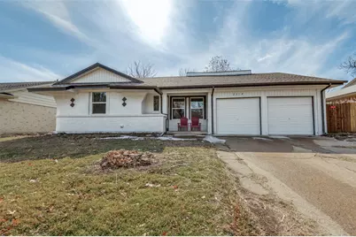 2314 Gilbert Circle, Arlington, TX 76010 - Photo 2