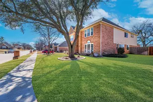 8525 Castle Creek Rd, North Richland Hills, TX 76182 - Photo 2