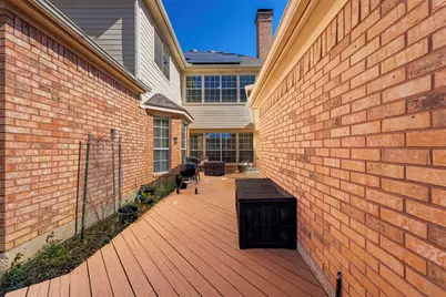 8525 Castle Creek Road, North Richland Hills, TX 76182 - Photo 38