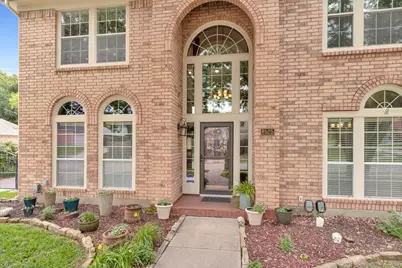 8525 Castle Creek Road, North Richland Hills, TX 76182 - Photo 4