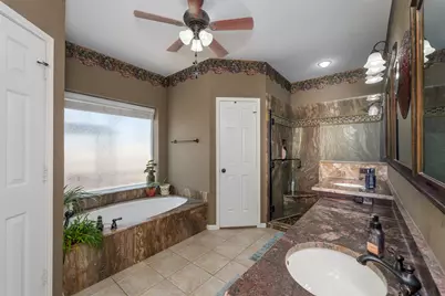 8525 Castle Creek Road, North Richland Hills, TX 76182 - Photo 30