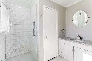 11236 Quail Run St, Dallas, TX 75238 - Photo 18