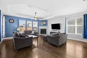 1056 Mesa Crest Dr, Fort Worth, TX 76052 - Photo 12