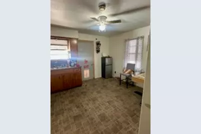 635 NW 11th Street NW, Paris, TX 75460 - Photo 6