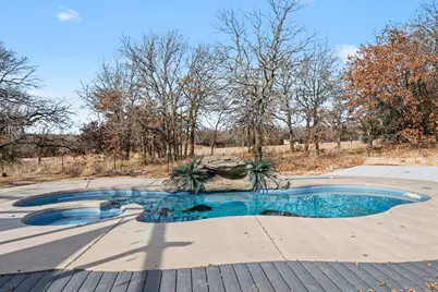227 Amanda Drive, Weatherford, TX 76088 - Photo 4